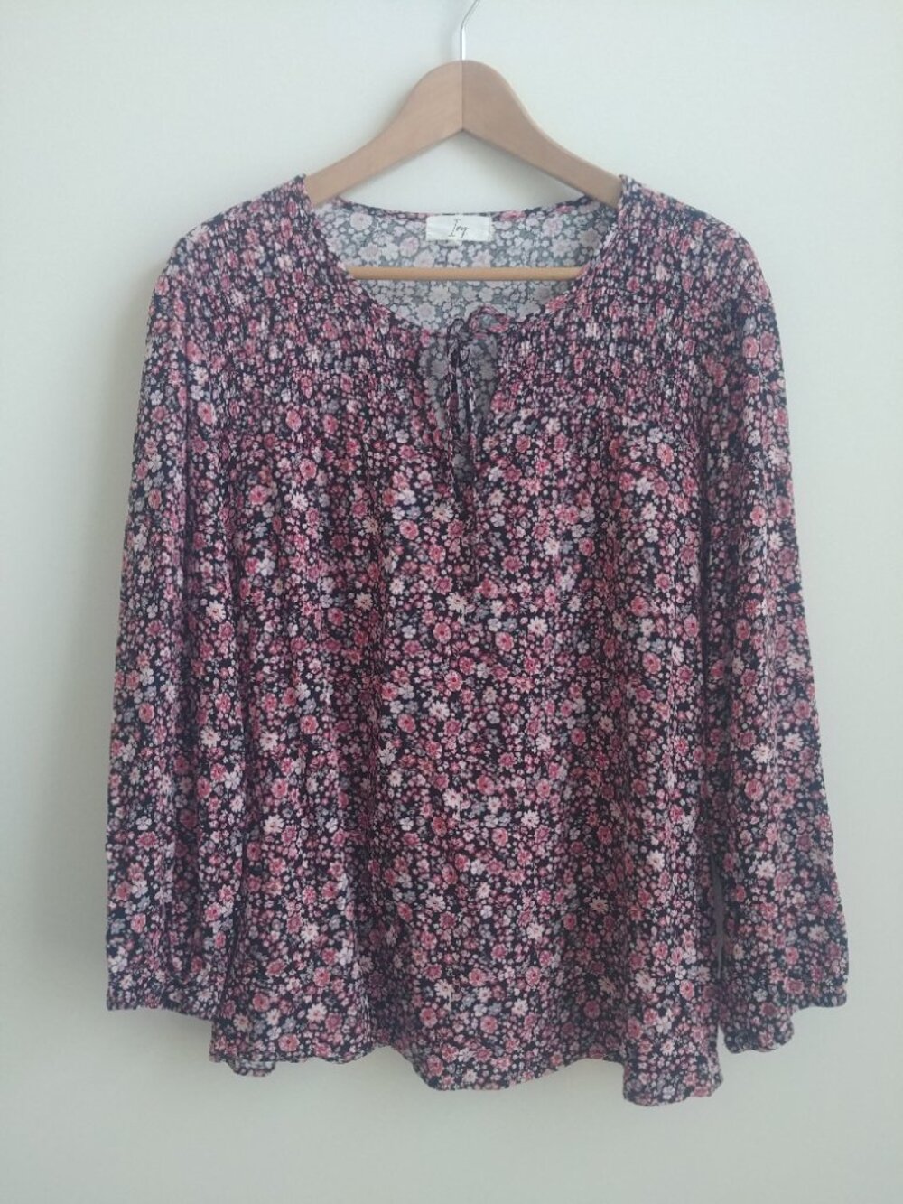 Ivy XXL lightweight pink and blue floral blouse top tie front collar